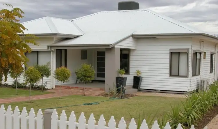 54 Gummow Street