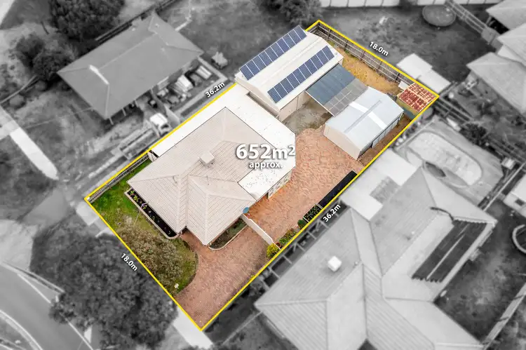 63 Cimberwood Drive, Craigieburn VIC 3064