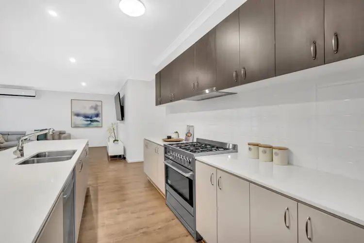 Seventh view of Homely house listing, 46 Scoria Circuit, Craigieburn VIC 3064