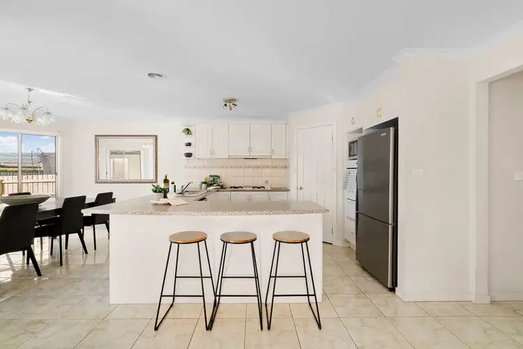 Fifth view of Homely house listing, 7 Edinburgh Drive, Skye VIC 3977