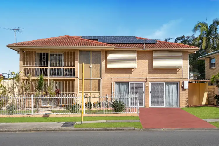 4 Parkway Street, Macgregor QLD 4109