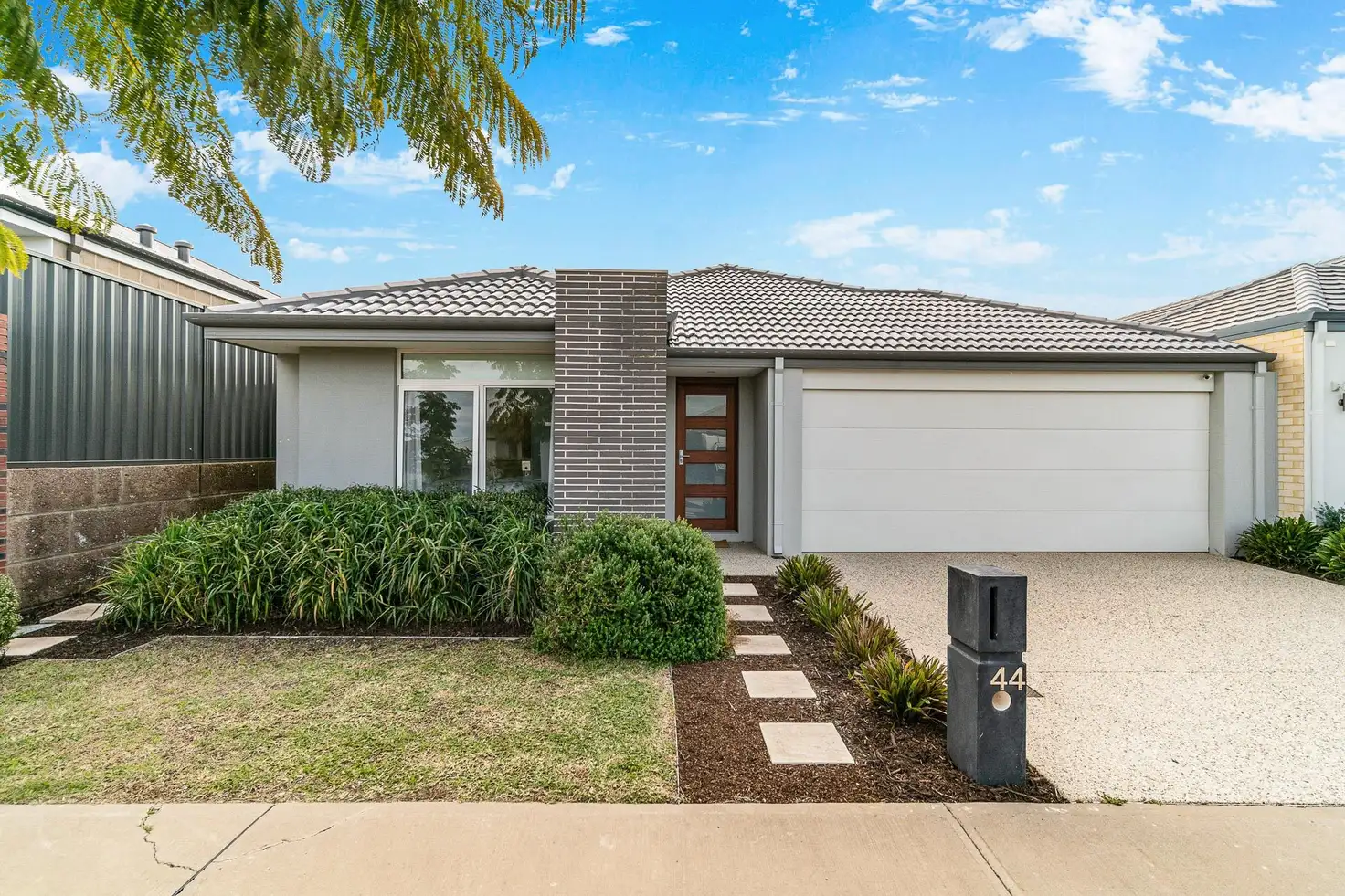 Main view of Homely house listing, 44 Berckelman Circuit, South Guildford WA 6055