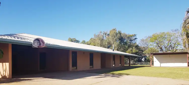 8 Roseanne Road, Emerald QLD 4720