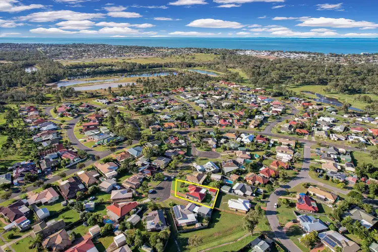 10 Moorhen Court, Eli Waters QLD 4655