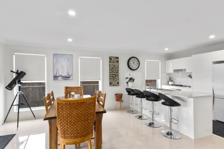 Third view of Homely villa listing, 6/102 Kanahooka Road, Kanahooka NSW 2530