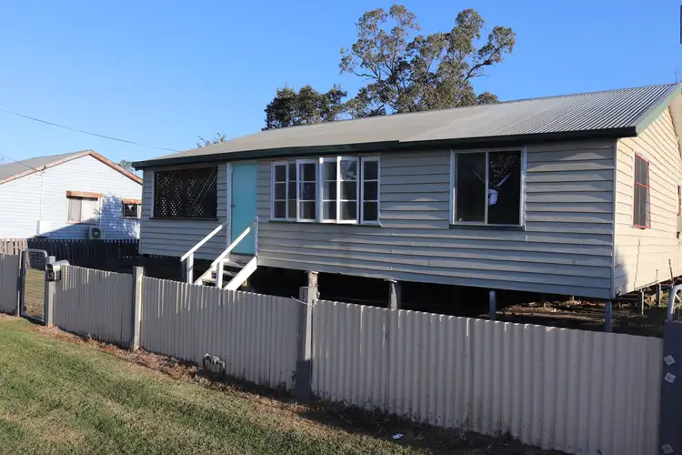 6 Stuart Russell Street, Mundubbera QLD 4626
