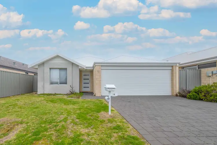 18 Barron Turn, South Yunderup WA 6208