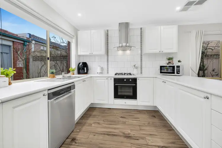 Sixth view of Homely house listing, 4 Fiona Court, Werribee VIC 3030