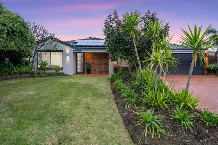29 Arrowsmith Rise, Marangaroo WA 6064