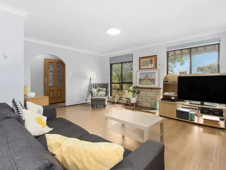 16 Goongarrie Drive, Waikiki WA 6169