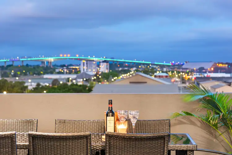 862/43 Hercules Street, Hamilton QLD 4007