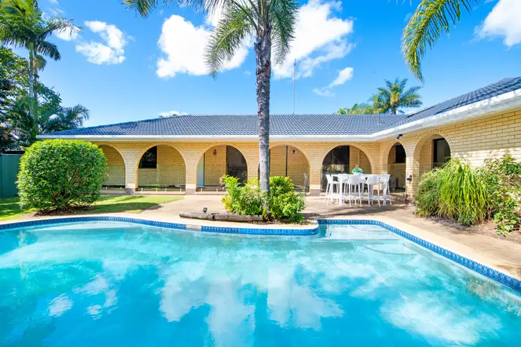 35 Cypress Drive, Broadbeach Waters QLD 4218