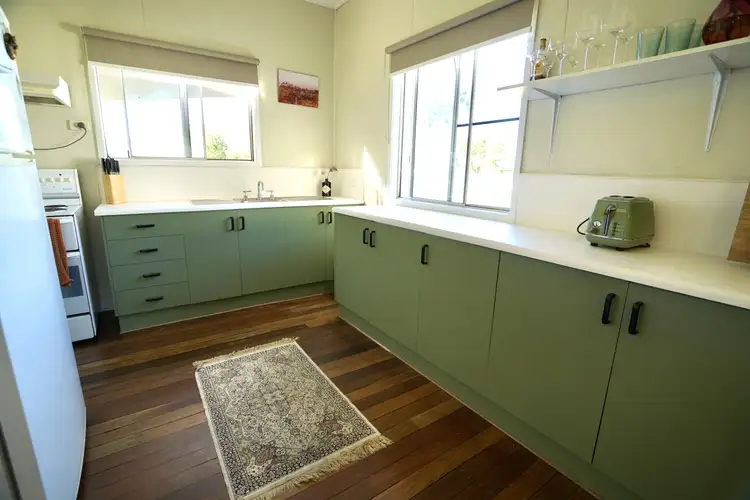 13 Sunbird Street, Longreach QLD 4730