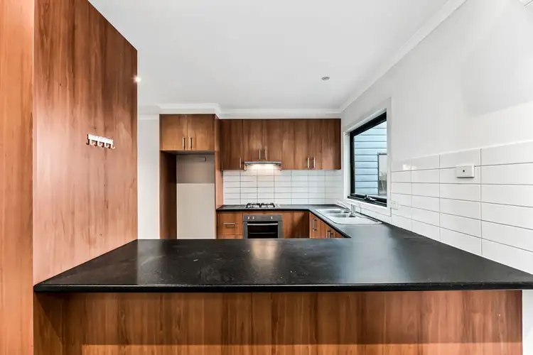3/9 Dunearn Road, Dandenong North VIC 3175