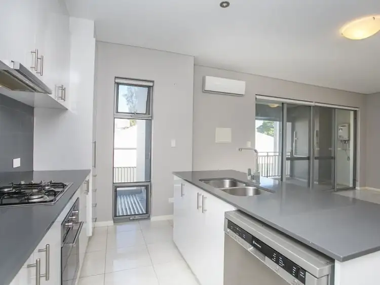 Fifth view of Homely apartment listing, 4/12 Smiths Avenue, Redcliffe WA 6104