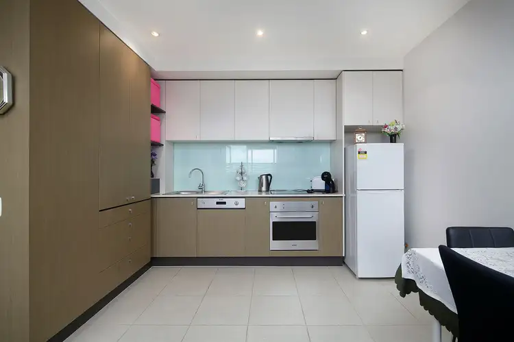 Fourth view of Homely apartment listing, 19/1-3 Carre Street, Elsternwick VIC 3185