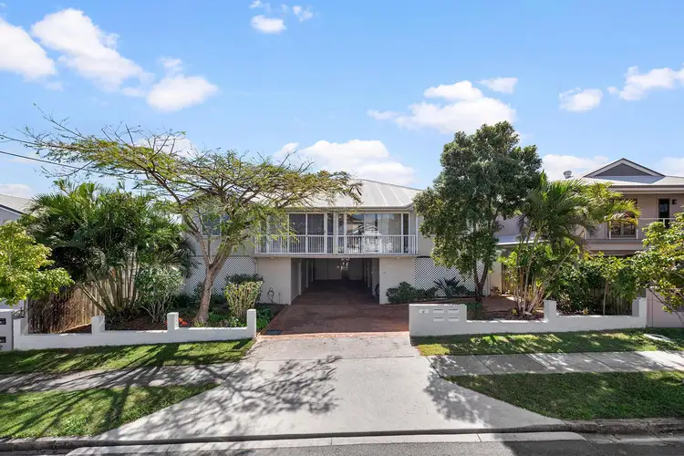 4/22 Ninth Avenue, Coorparoo QLD 4151