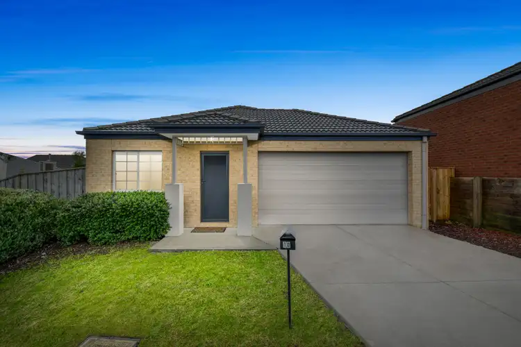 10/3 Manor View, Pakenham VIC 3810
