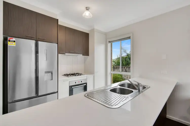 Second view of Homely unit listing, 10/3 Manor View, Pakenham VIC 3810