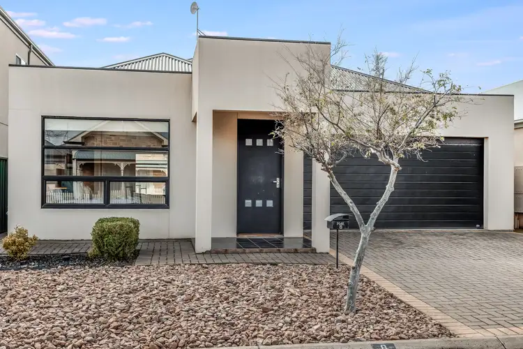 8 Adeline Street, Mawson Lakes SA 5095
