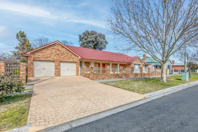 108 Seymour Street, Bathurst NSW 2795