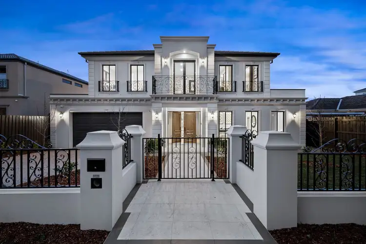 154 Lawrence Road, Mount Waverley VIC 3149