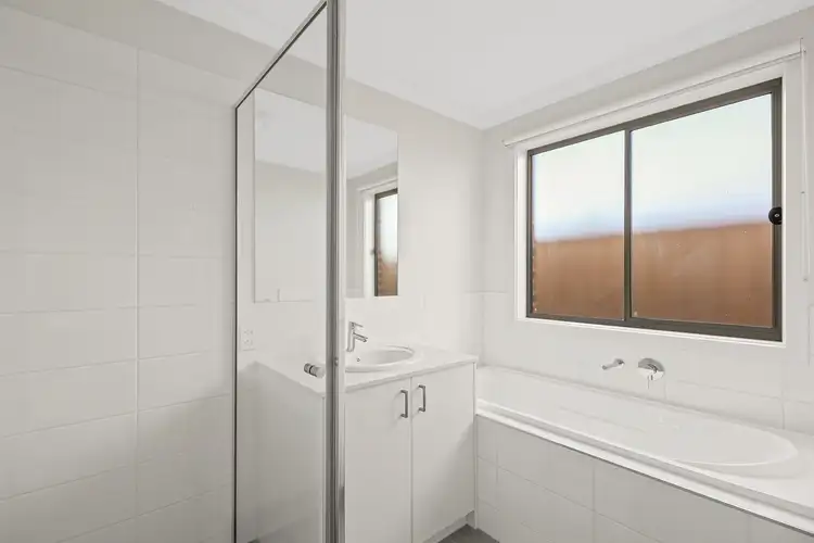Fifth view of Homely unit listing, 4/90-96 Ahern Road, Pakenham VIC 3810