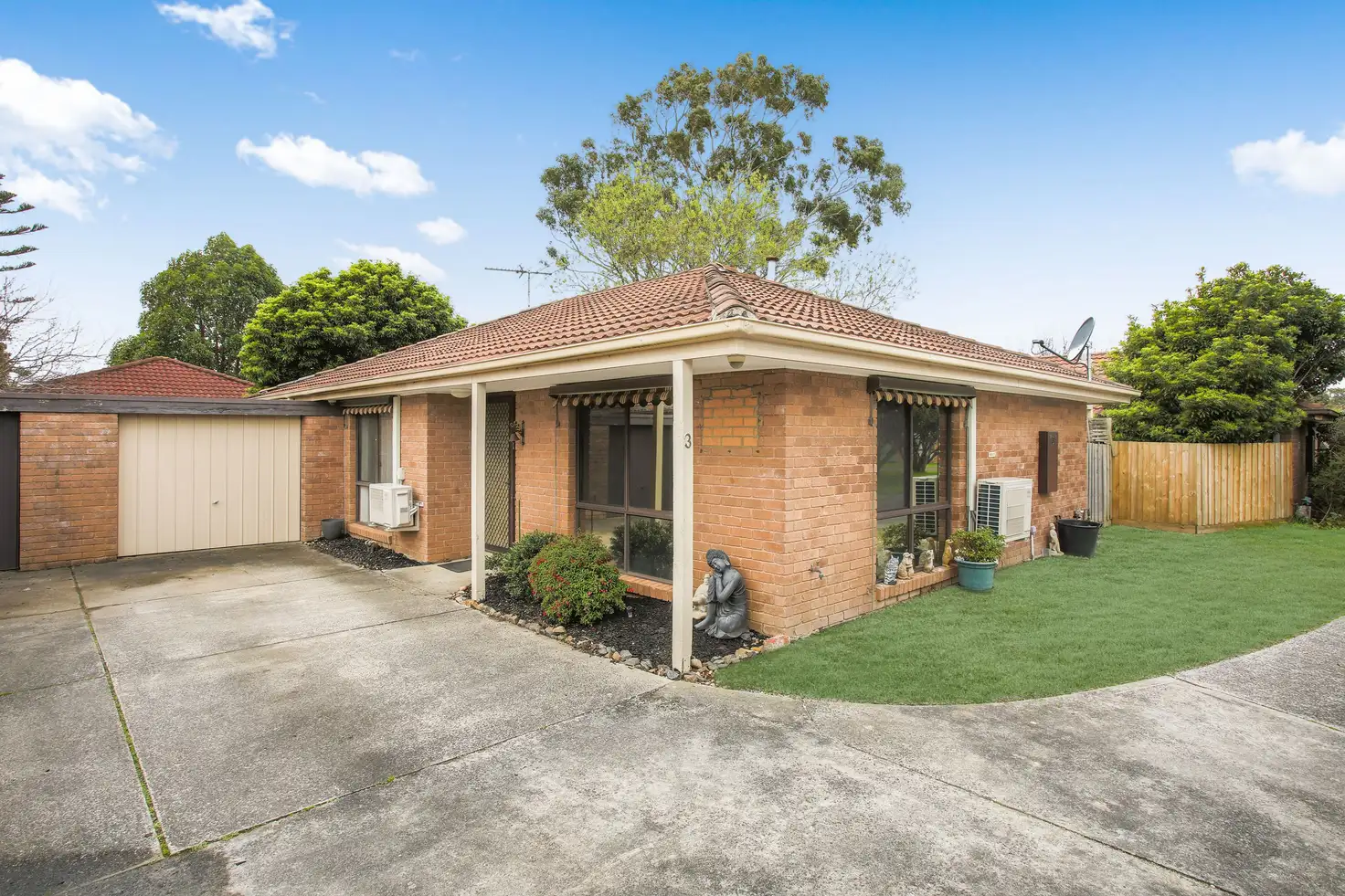 Main view of Homely unit listing, 3/9 Rogers Street, Pakenham VIC 3810