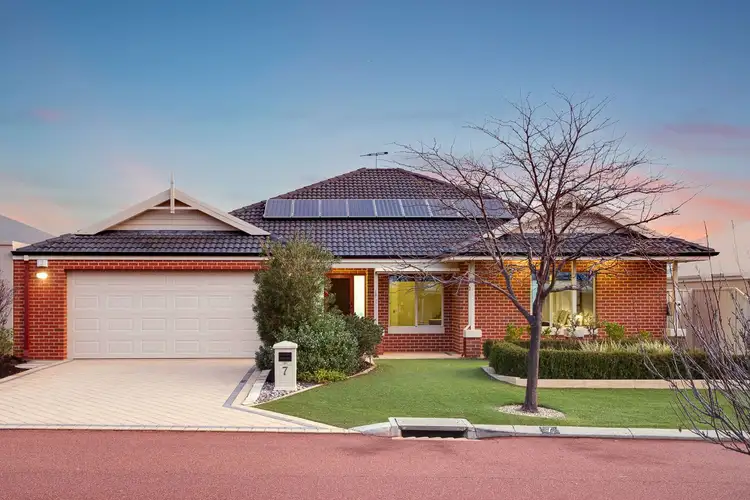 7 Dunlin Way, Gwelup WA 6018