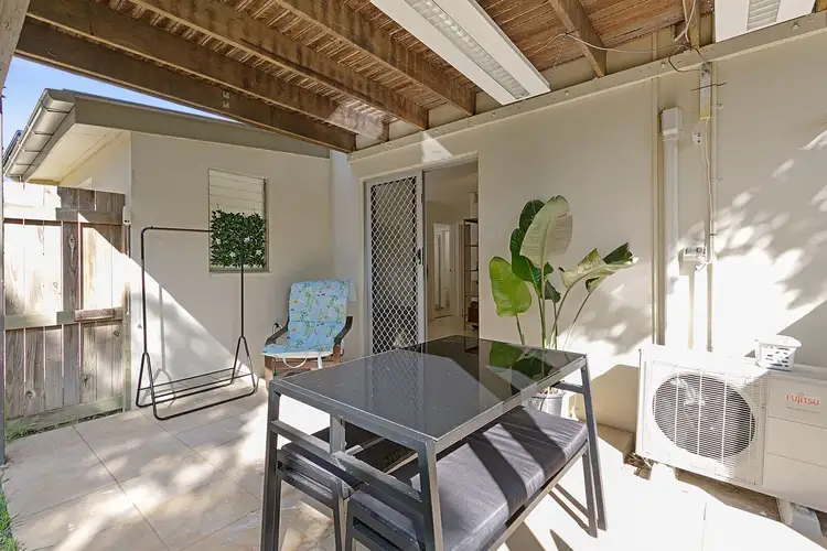 Sixth view of Homely unit listing, 2/42 William Parade, Fairfield QLD 4103