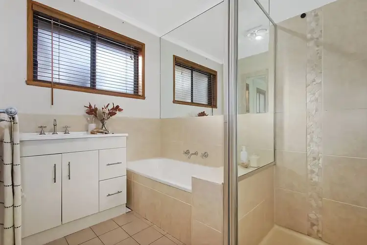 Sixth view of Homely house listing, 5 Valley View Drive, West Albury NSW 2640