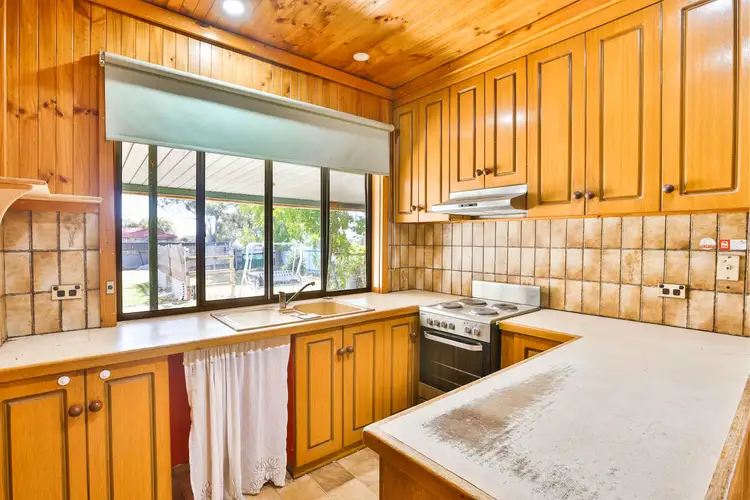 Fifth view of Homely house listing, 24 Westcliffs Avenue, Red Cliffs VIC 3496