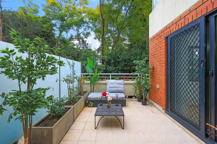 Main view of Homely unit listing, 8/552-554 Pacific Highway, Chatswood NSW 2067