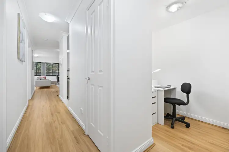 Fifth view of Homely unit listing, 8/552-554 Pacific Highway, Chatswood NSW 2067