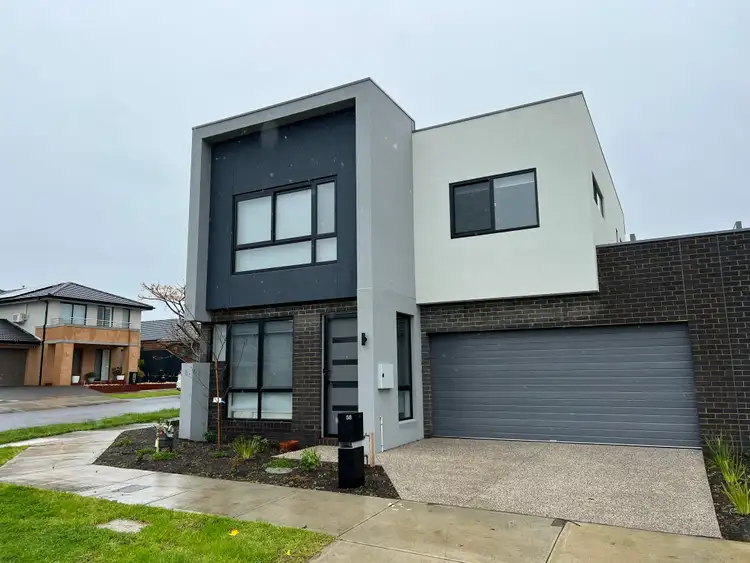 58 Statham View, Cranbourne West VIC 3977