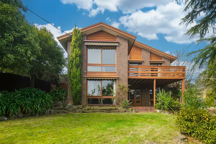 13 Brendan Avenue, Doncaster VIC 3108