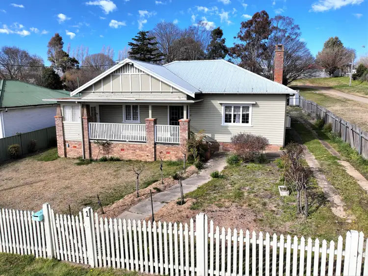 1 Clarke Street, Glen Innes NSW 2370
