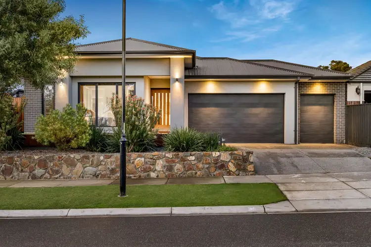 5 Duncombe Avenue, Officer VIC 3809