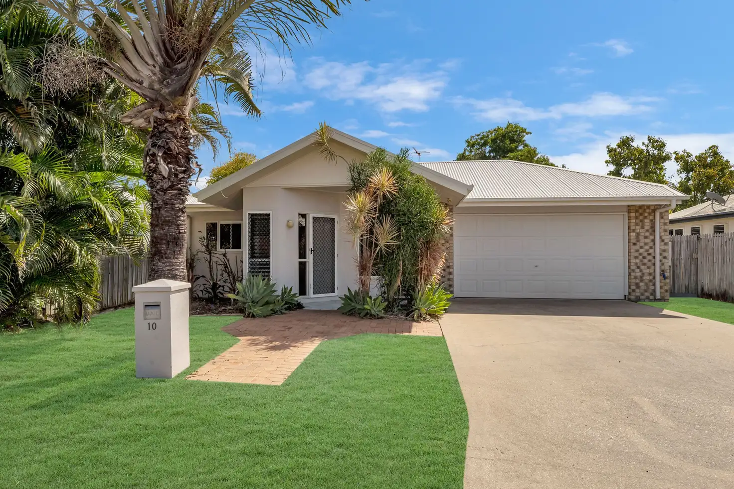 Main view of Homely house listing, 10 Clarence Court, Kirwan QLD 4817