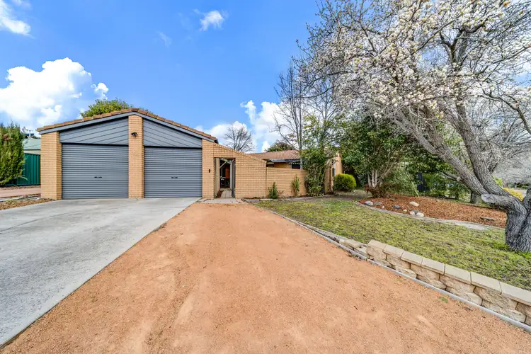 Second view of Homely house listing, 27 Saggers Close, Gordon ACT 2906