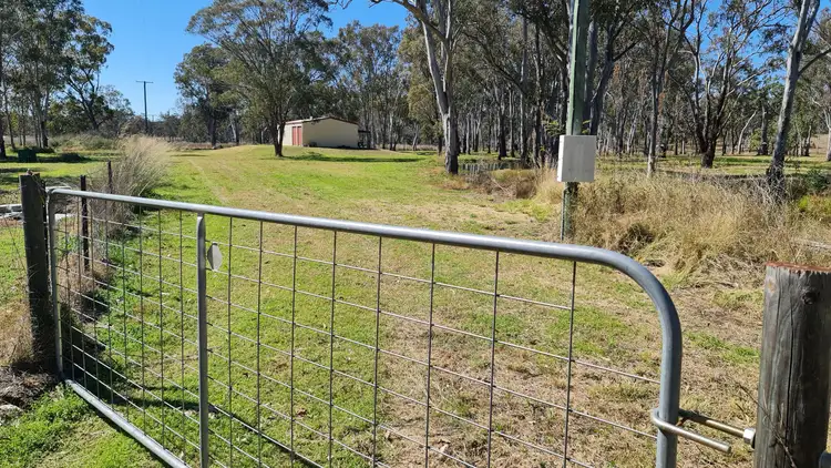 1 Ahern Lane, Pratten QLD 4370