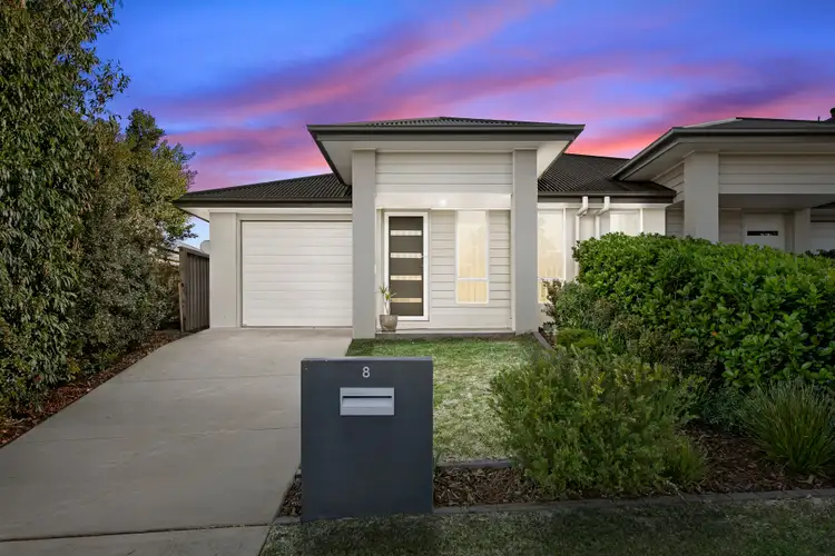 8B Robusta Street, Fletcher NSW 2287
