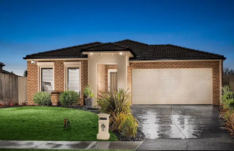 28 Sanctuary Crescent, Rowville VIC 3178