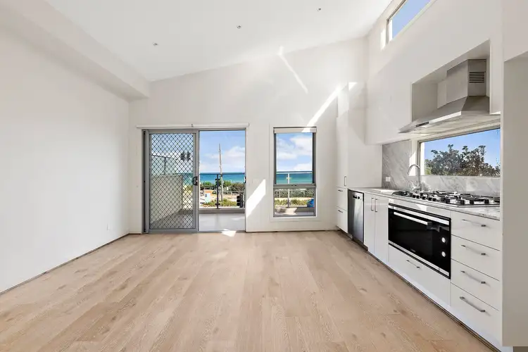 Second view of Homely house listing, 13/183 Beach Road, Mordialloc VIC 3195