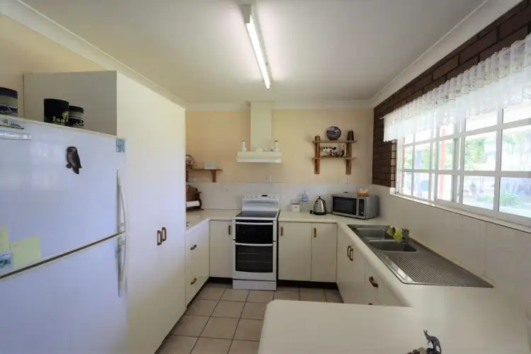 Fifth view of Homely house listing, 4/25 School Street, Breddan QLD 4820