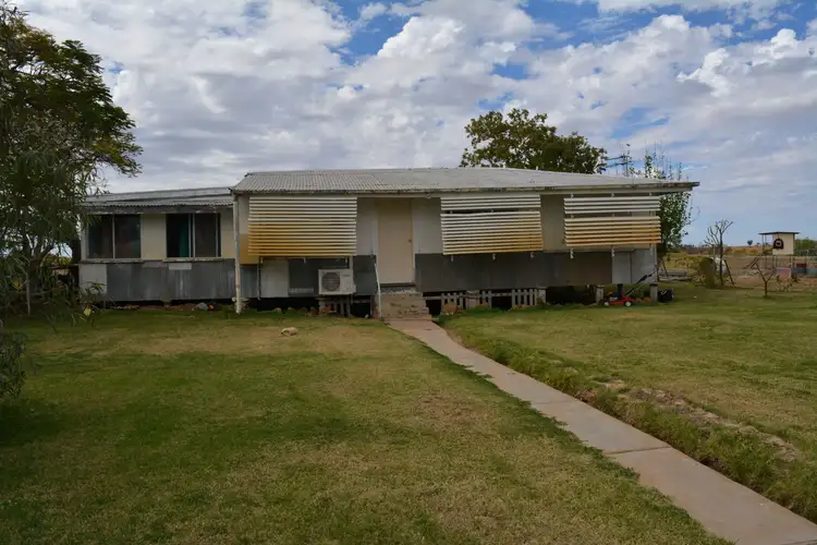 1 Marathon Road, Aramac QLD 4726