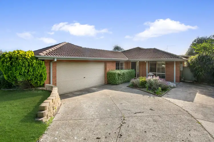 3 Raneen Place, Berwick VIC 3806