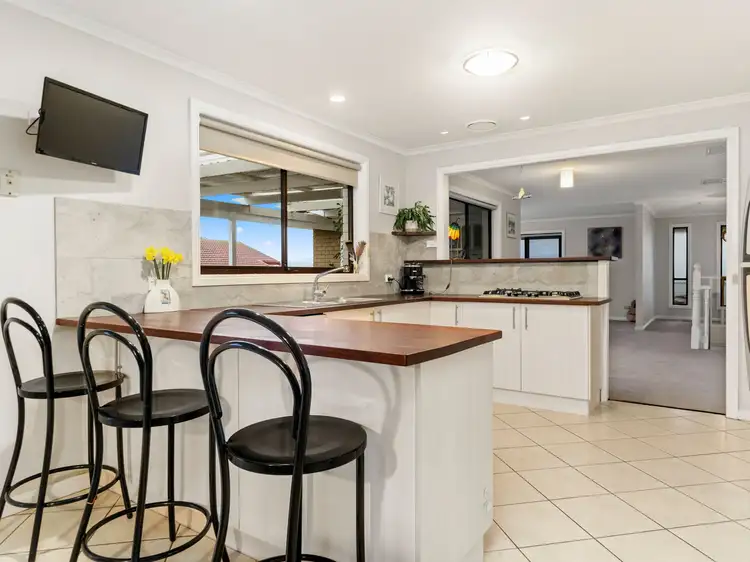 Fourth view of Homely house listing, 6 Gleneagles Court, Darley VIC 3340