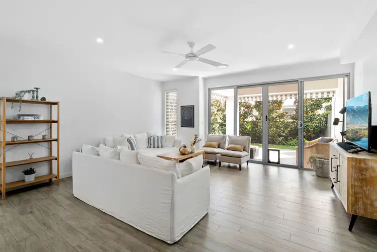 Fifth view of Homely semi-detached listing, 1/8 Peter Parade, Miami QLD 4220