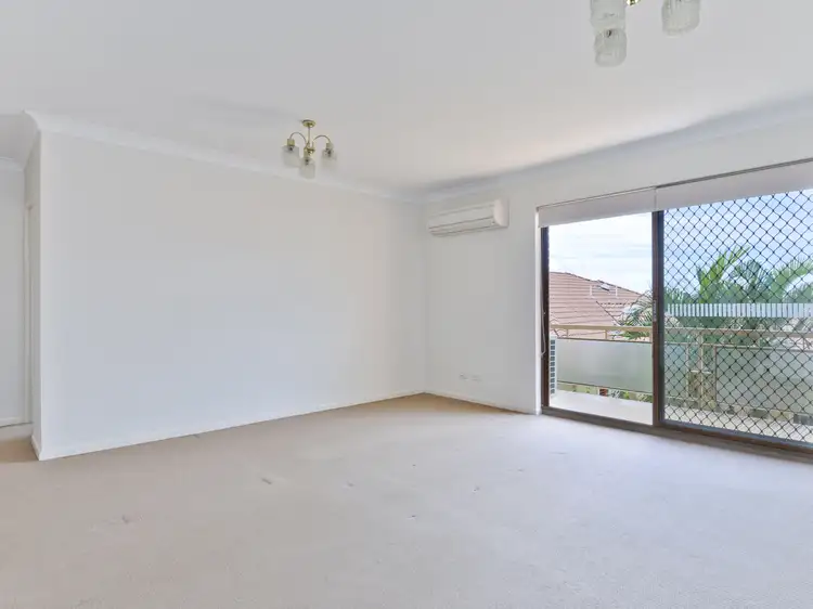 Main view of Homely unit listing, 4/142 Windermere Road, Hamilton QLD 4007